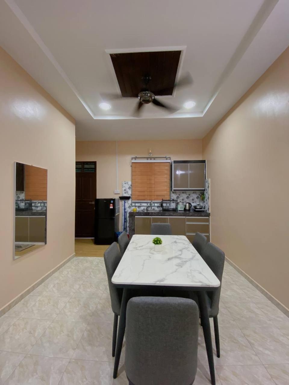 Nsjay Guest House Kampong Gong Balai Екстериор снимка